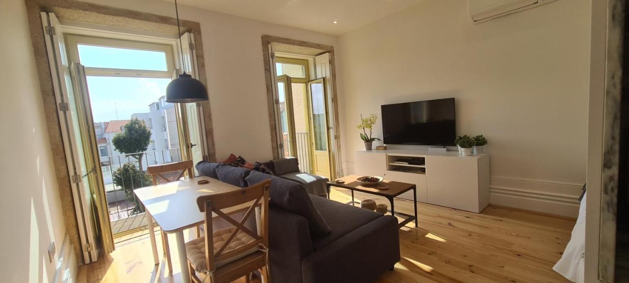 Merc Porto Estudio 245 Екстериор снимка